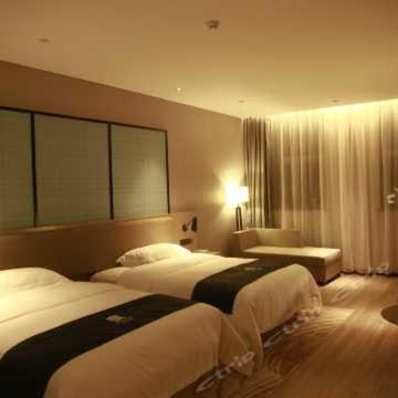 Echarm Hotel Ji'Nan Railway Station Jinan Exterior foto
